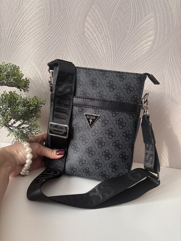 Мужская сумка мессенджер Guess