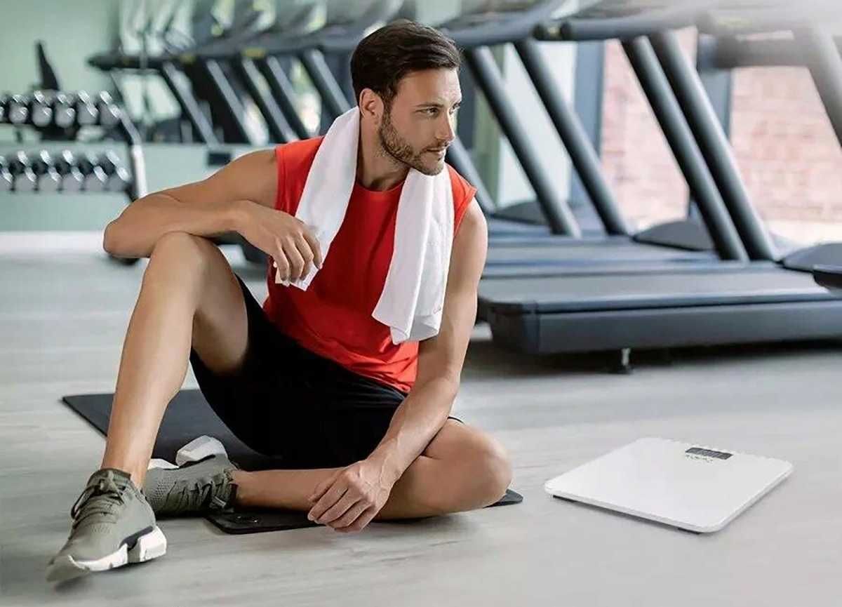 WAGA ELEKTRONICZNA SZKLANA Łazienkowa 180kg Precyzja Biała Do Łazienki