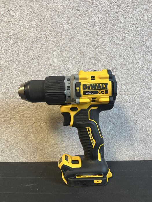 Ударний шуруповерт DeWalt / девольт DCD805