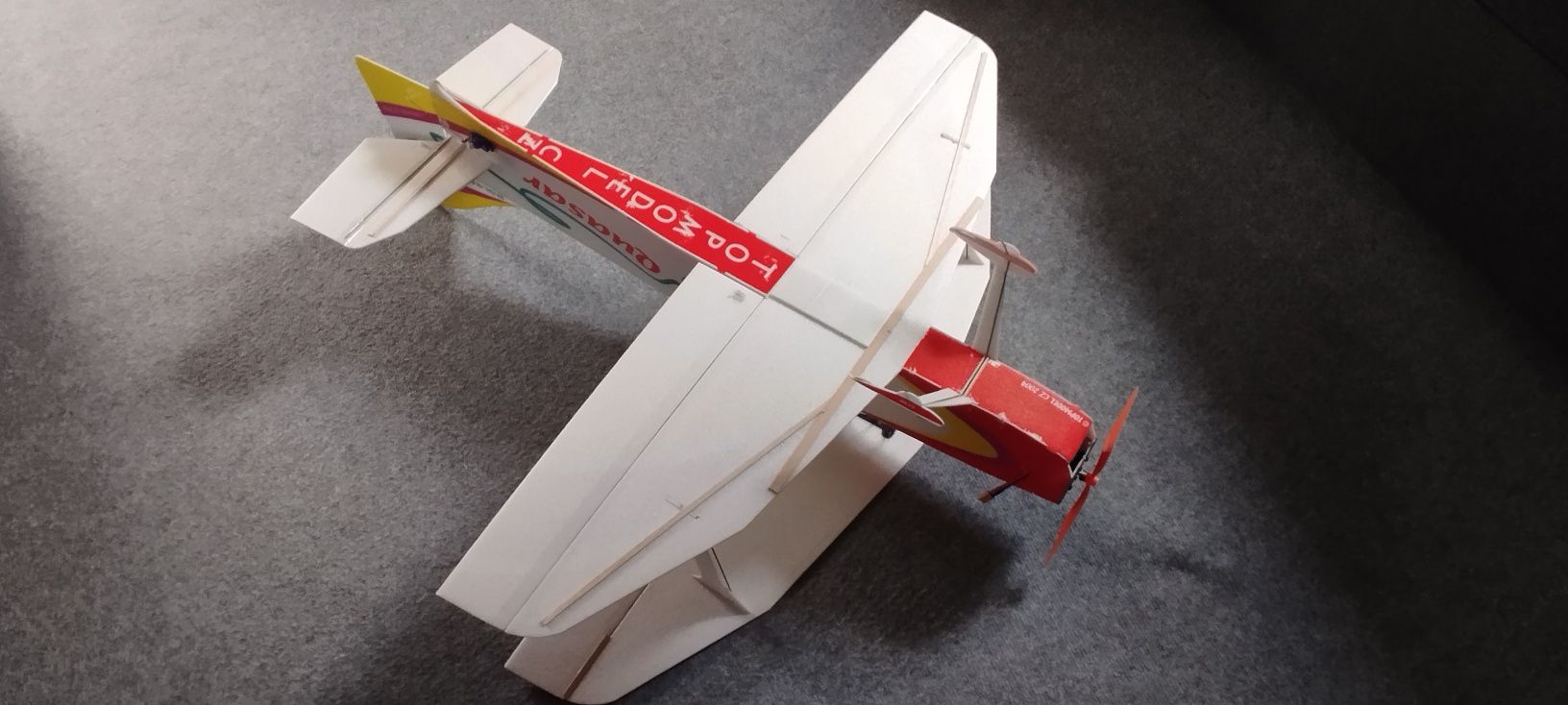 Samolot RC model 3d akrobacyjny zdalnie sterowany + gratis