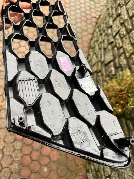 Grill zderzaka Hyundai Kona Lift