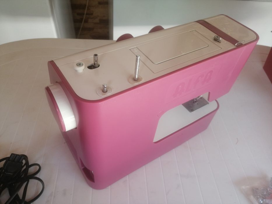 Máquina de costura Alfa Next 30