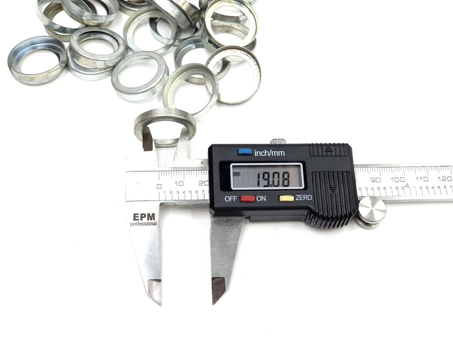 NOWA osłona łożyska piasty Romet Universal Arkus piasty aluminiowej