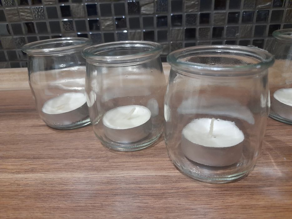 Świeczki w słoiczku