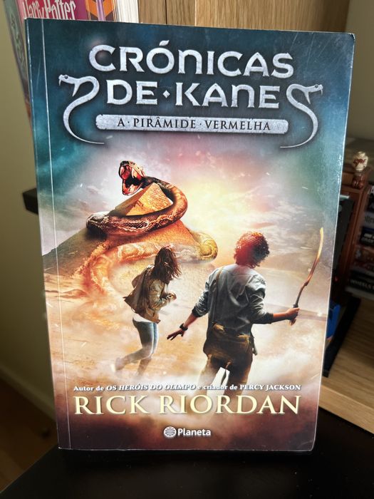 Livro As crónicas de Kane - A pirâmide vermelha, de Rick Riordan
