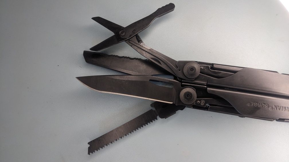 Мультитул Leatherman Surge Новий