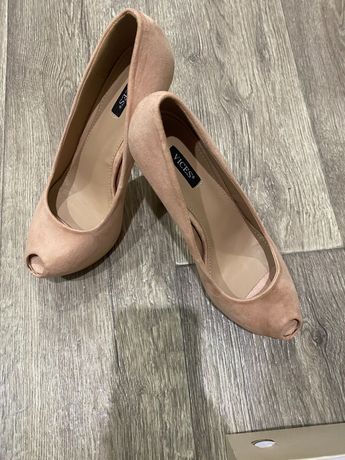 Продам туфли женские pink