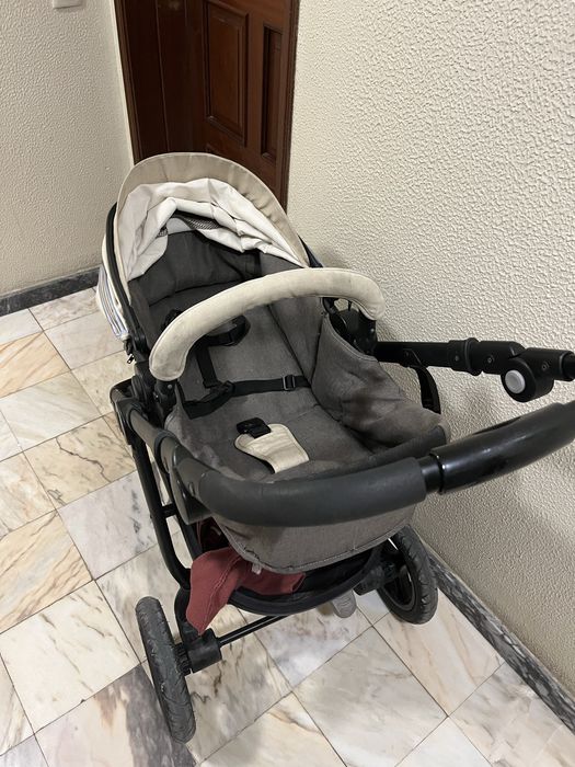 Carrinho bebe usado