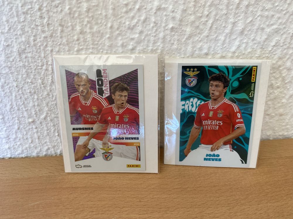 João Neves e Aursnes 2 cromos Panini sticker Benfica