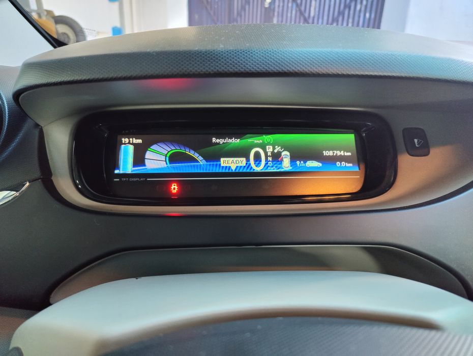 Renault ZOE - Intense 22Kw (Bateria Própria)
Para venda Renault