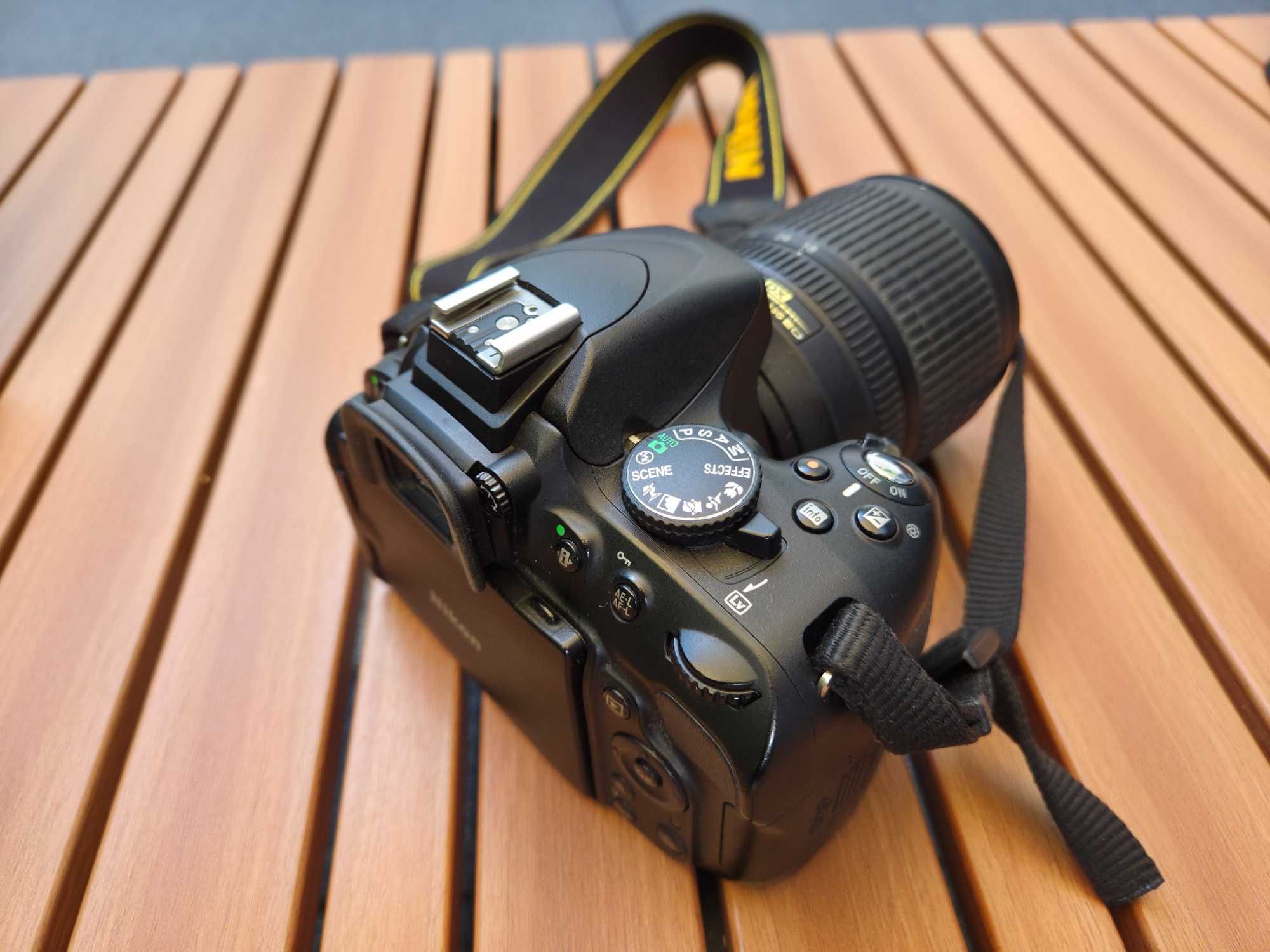 Nikon D5100 z obiektywem Nikkor 18-105mm. Przebieg 9010 zdjęć