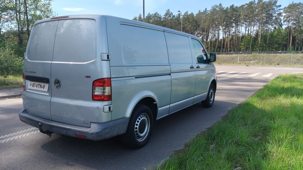 Volkswagen Transporter T5 2.5TDI 130KM 2008r long dlugi Klima Furgon