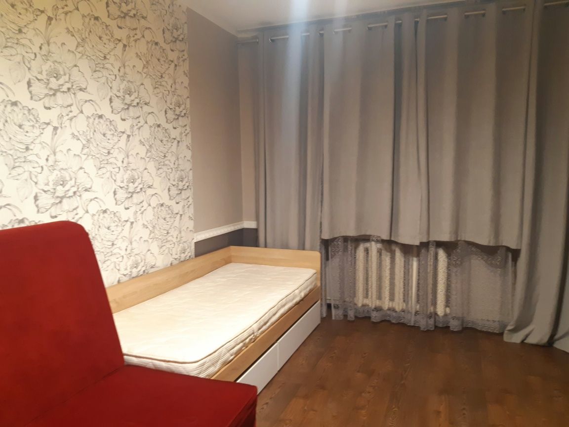 Продам кровать 80 на 190