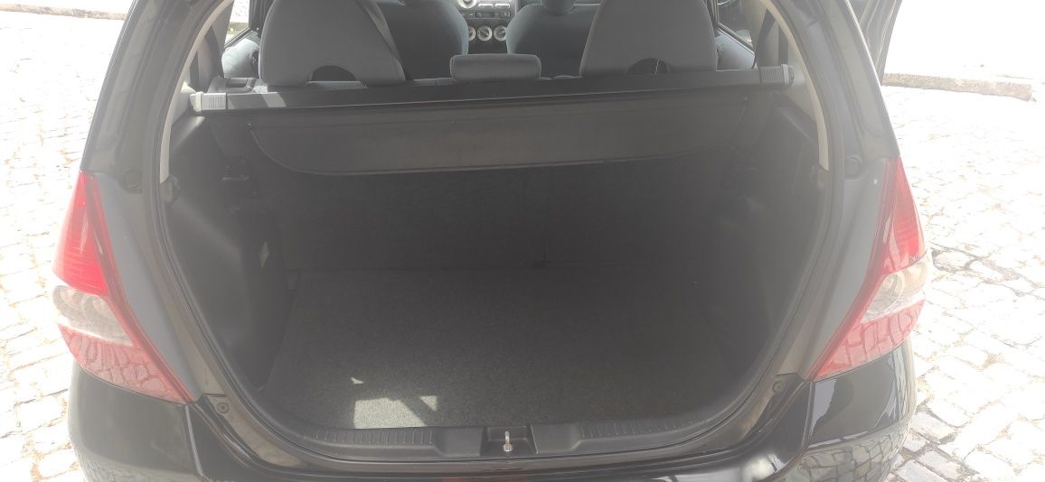 Honda Jazz 1.2 Gasolina - Económico e Fiável