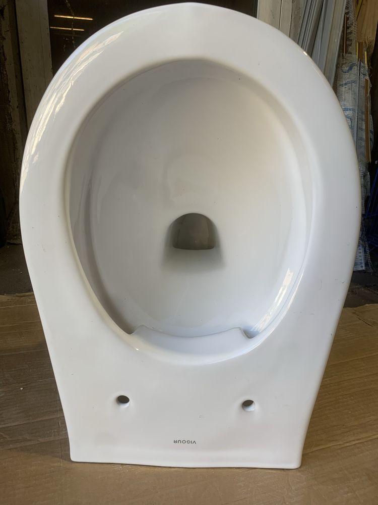 Miska WC toaleta wisząca bez kołnierza Vigour ONE