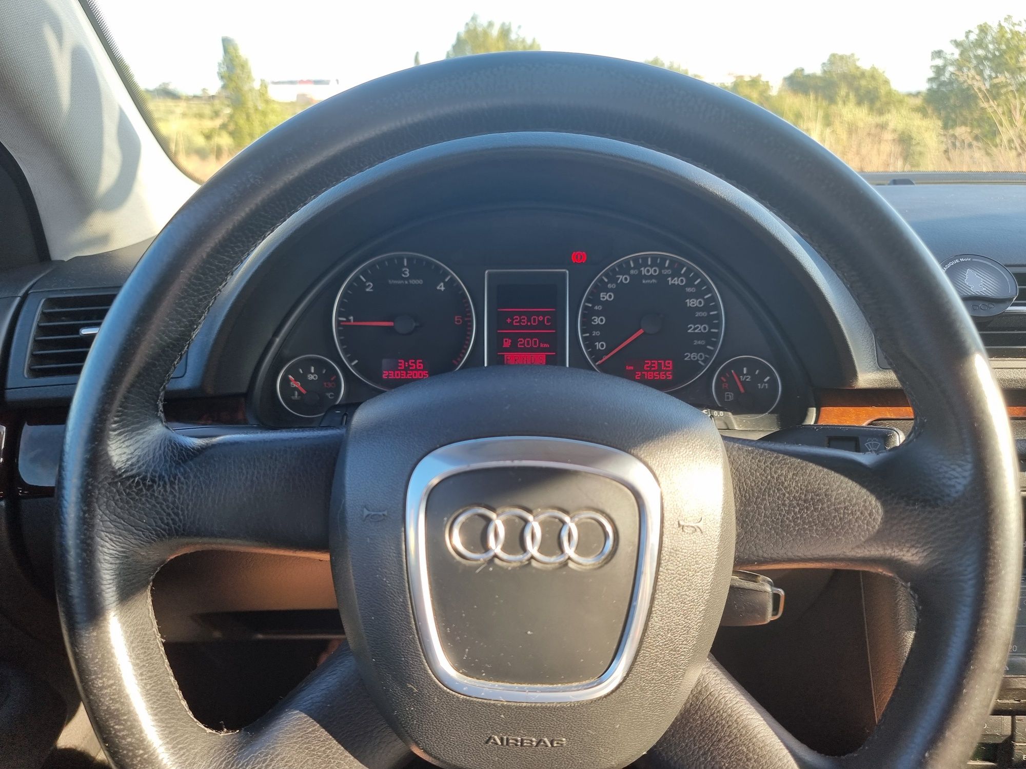 Audi  A4    2.0d