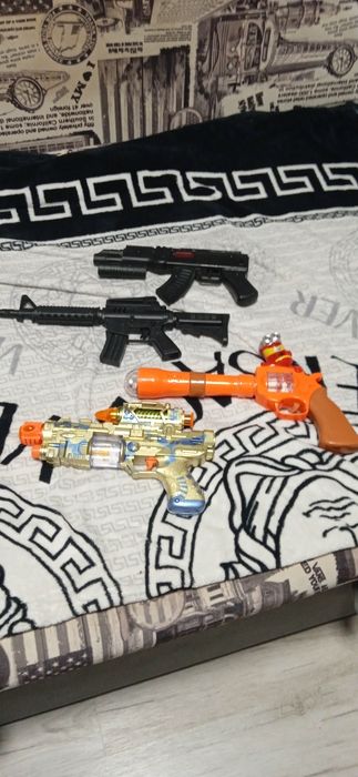 Продам игрушечные автоматы