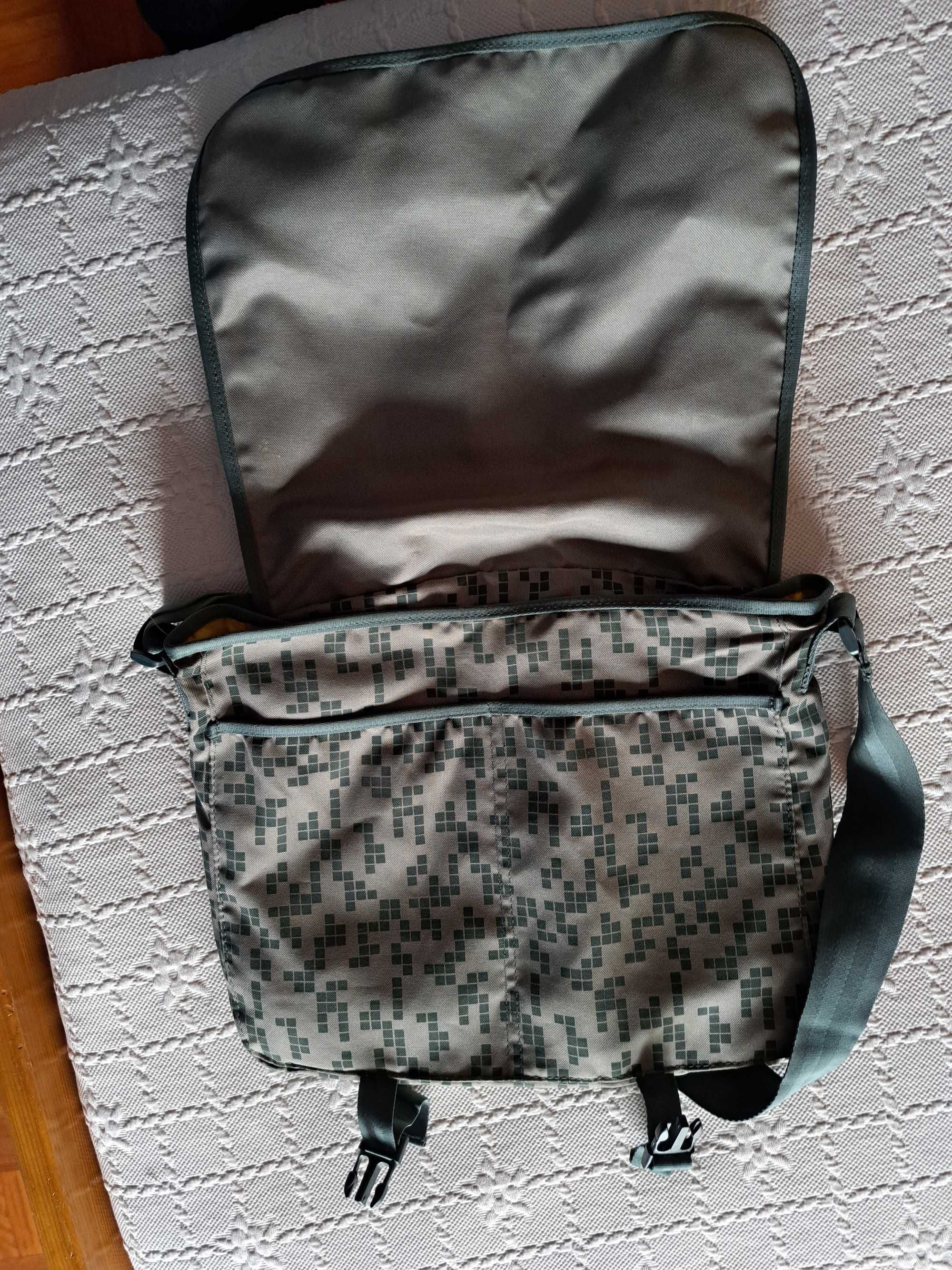 Bolsa tiracolo HM nova