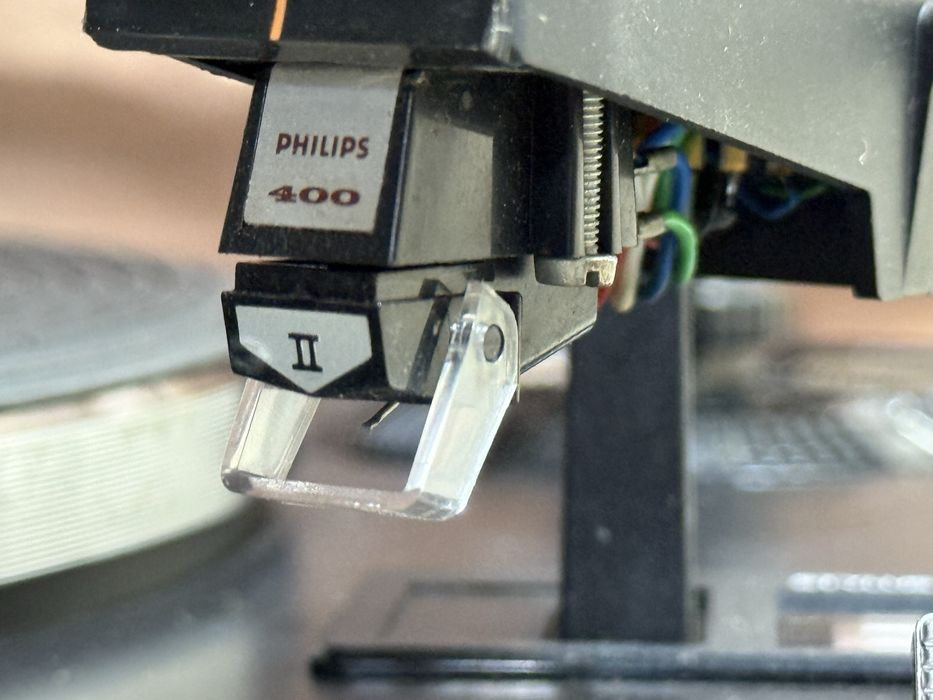 Проигрыватель винила philips af 437