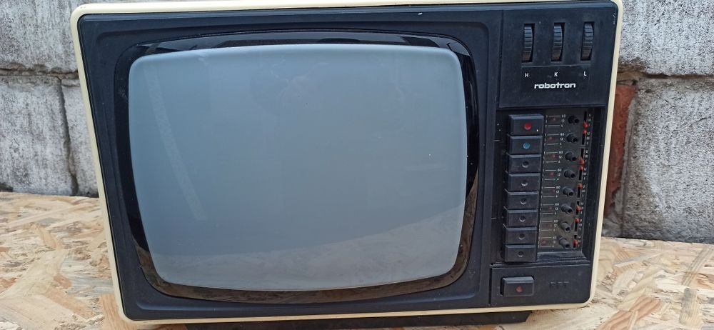 Телевизор Robotron Combi-Vision RF 3301.