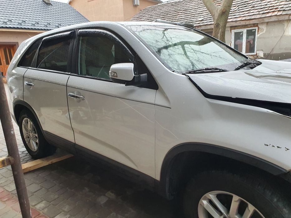 Разборка KIA SORENTO 2 13-14р.