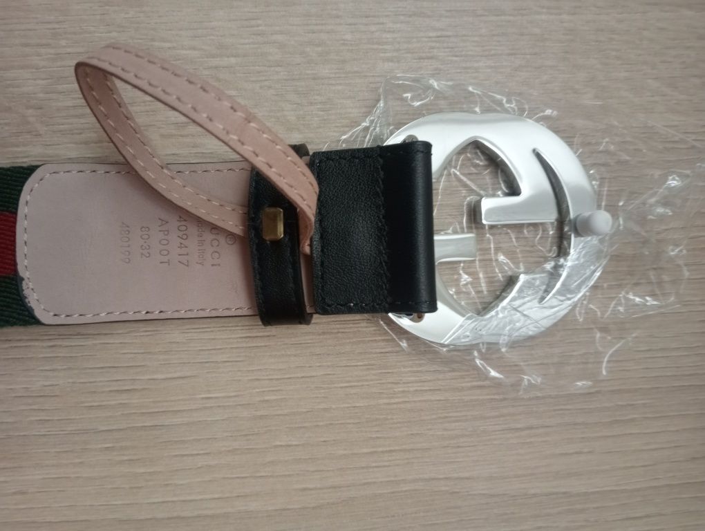Cinto Gucci tamanho 80