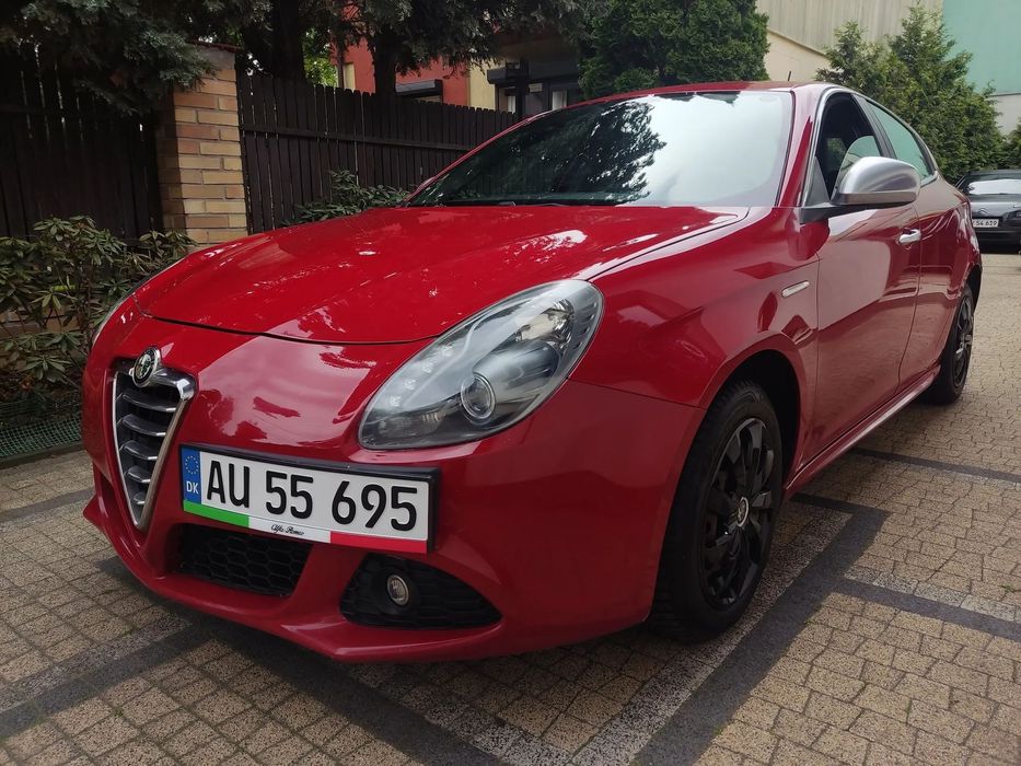 Alfa Romeo Giulietta 1.4TB 170KM Rosso Alfa Bardzo zadbana Super stan mechaniczny z Danii !