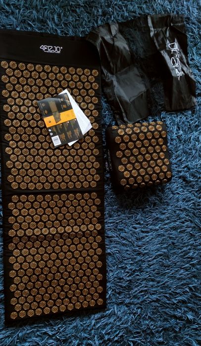 Mata do akupresury 4fozjo czarno-złota