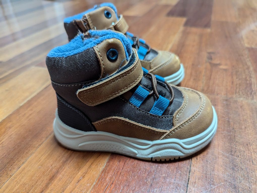Buty zimowe ocieplane firmy apawwa