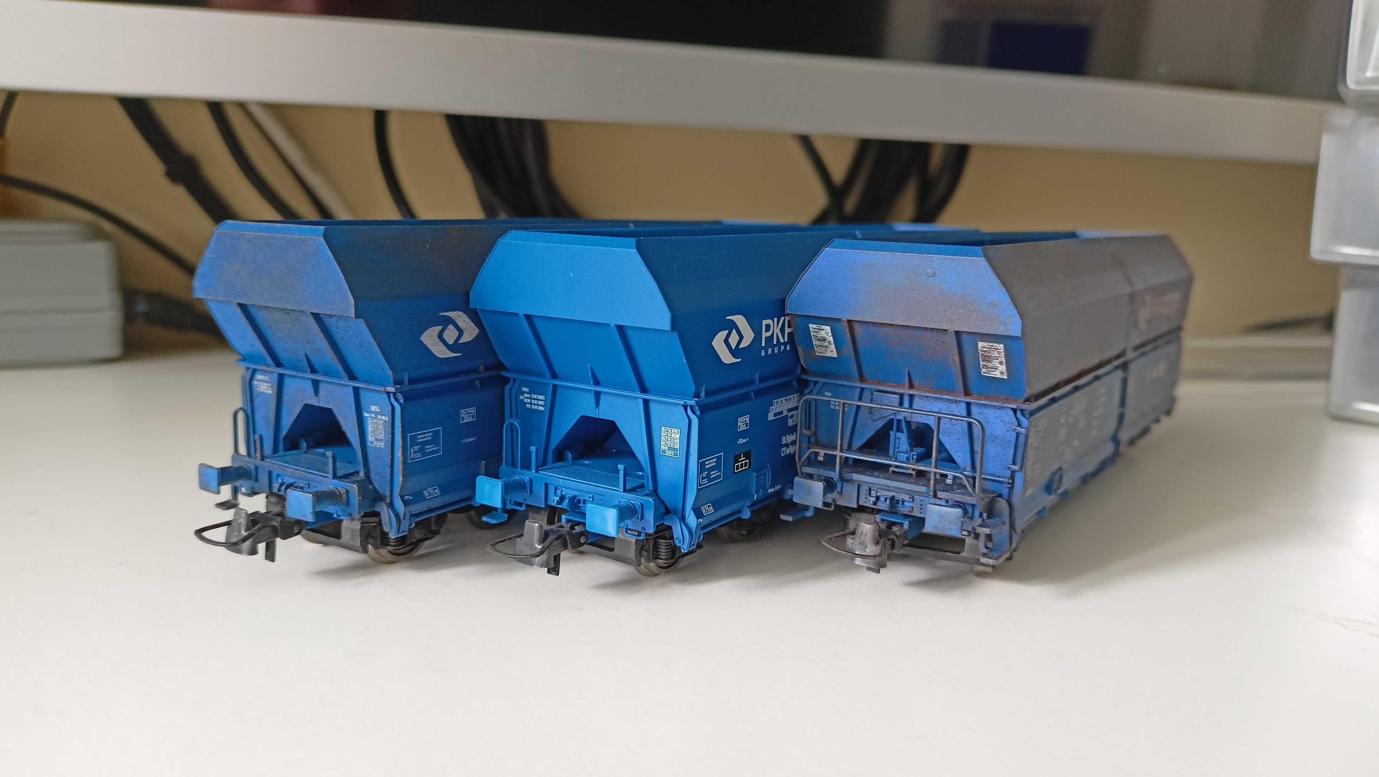 2 Set wagonów samowyładowczych Roco 76133 PKP cargo H0