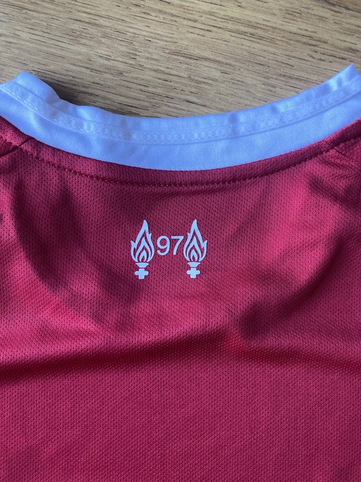 Equipamento liverpool 25/26