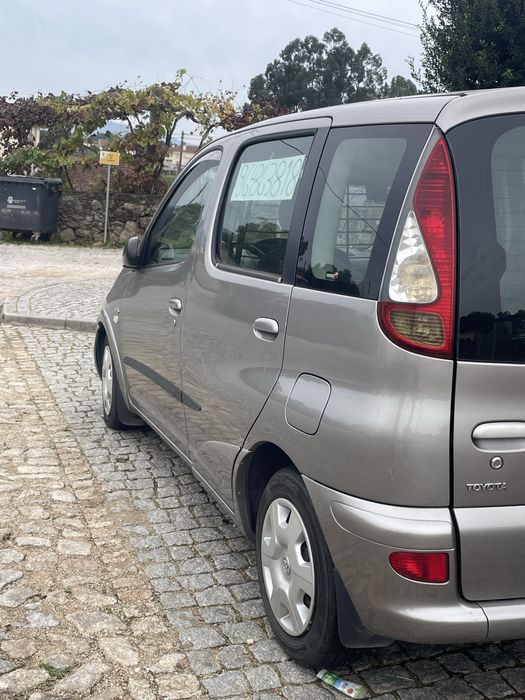 Toyota Yaris 2004
