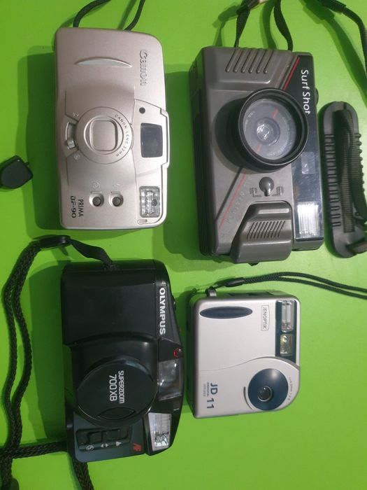 Фотоапарат Canon Olympus Jenoptik Surf Shot