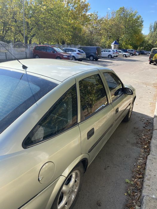 Продам опель вектра б