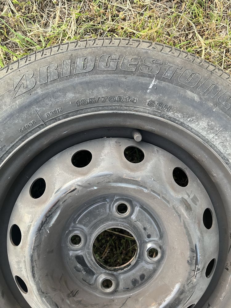 Jantes em ferro com tampoes honda