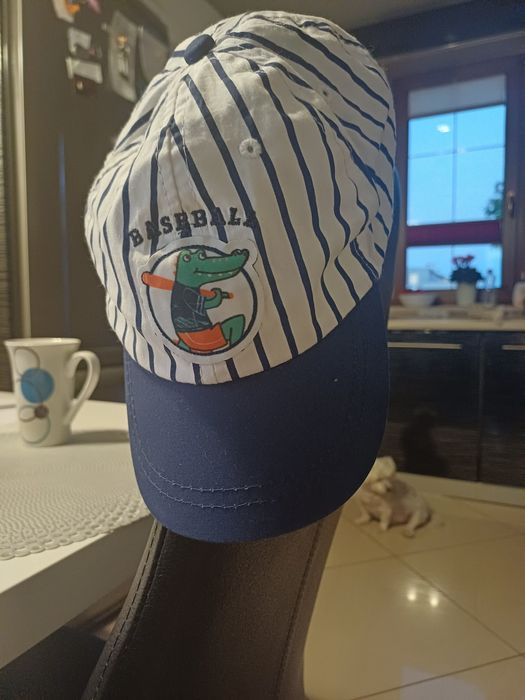 Czapeczka z daszkiem 86-98 stan bdb