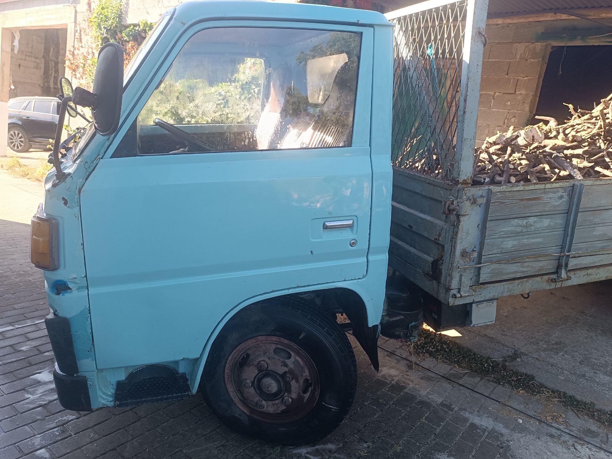Mitsubishi Canter