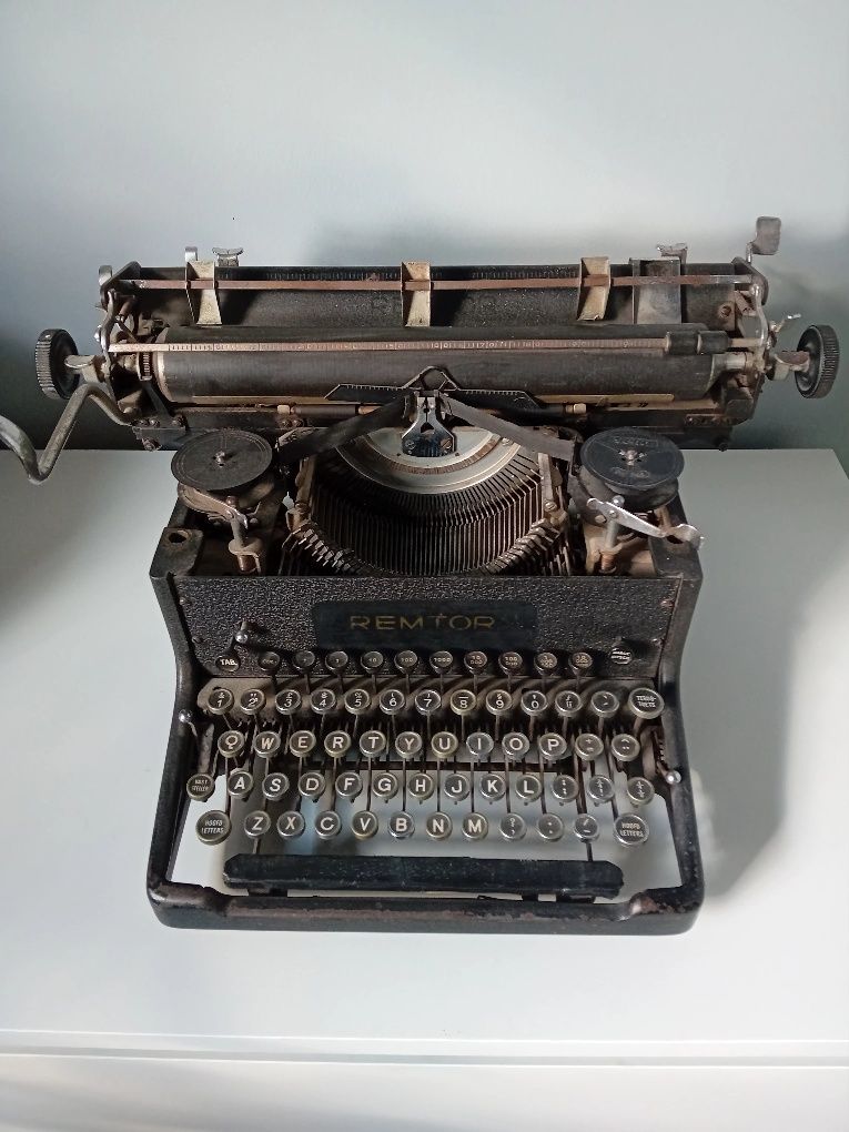Maszyna do pisania Remtor