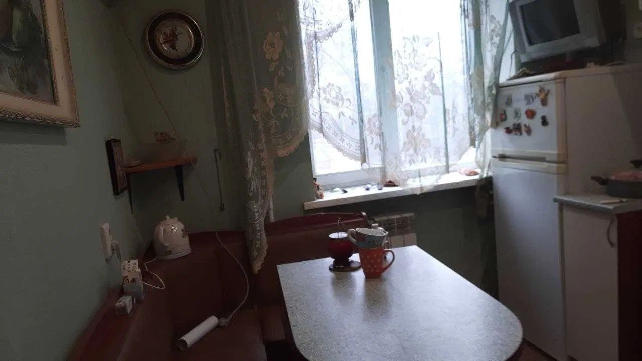 Продам 2х ком. кв-ру, Космос, ул. Северокольцевая 4эт. 5 ти этажного д