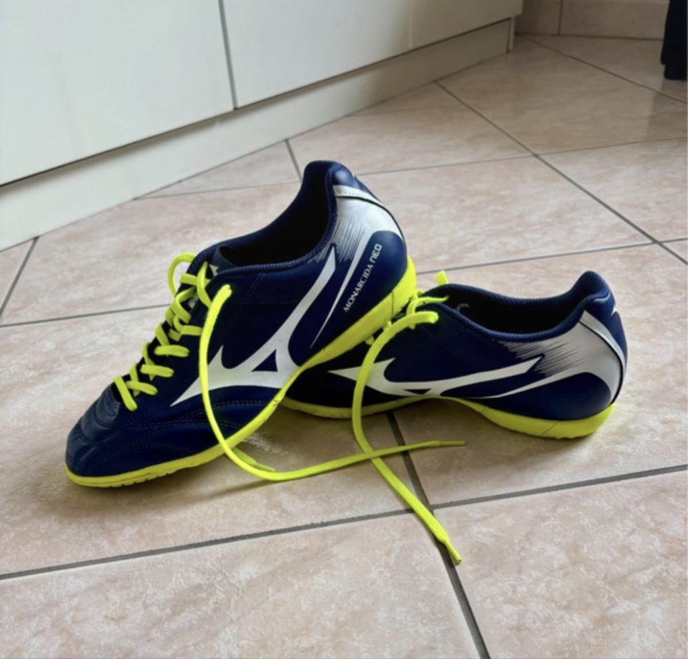 Mizuno Monarcida Neo In
