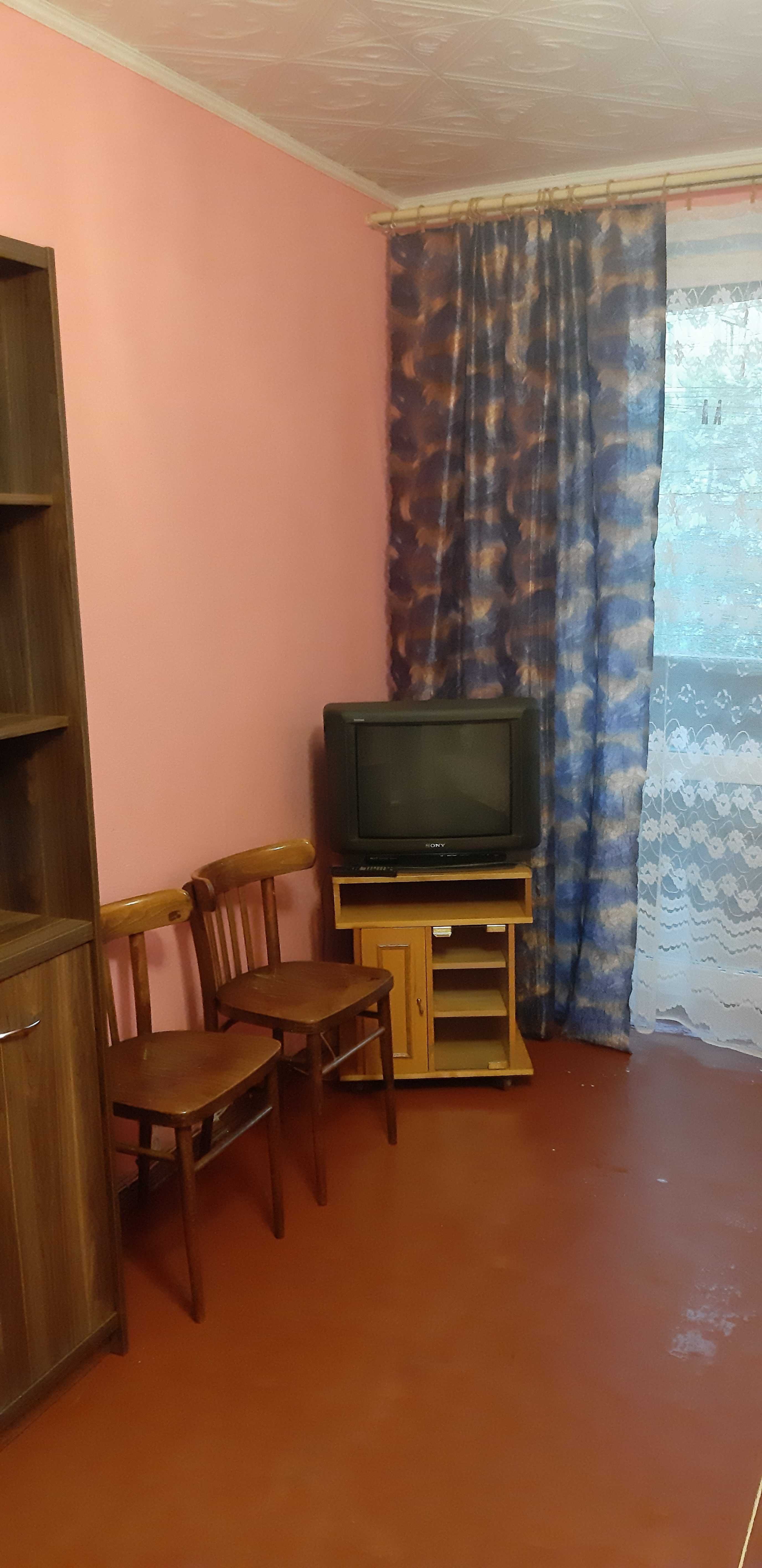 Сдам длительно Своя  1 ком. кв. 522 Г. Труда, Караван