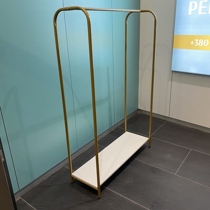 Стійки вішалки рейли для одягу