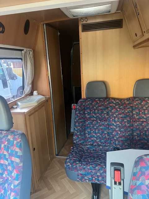 Mercedes Sprinter 313 z Niemiec 4 osob  kamper camper suchy bez zalań