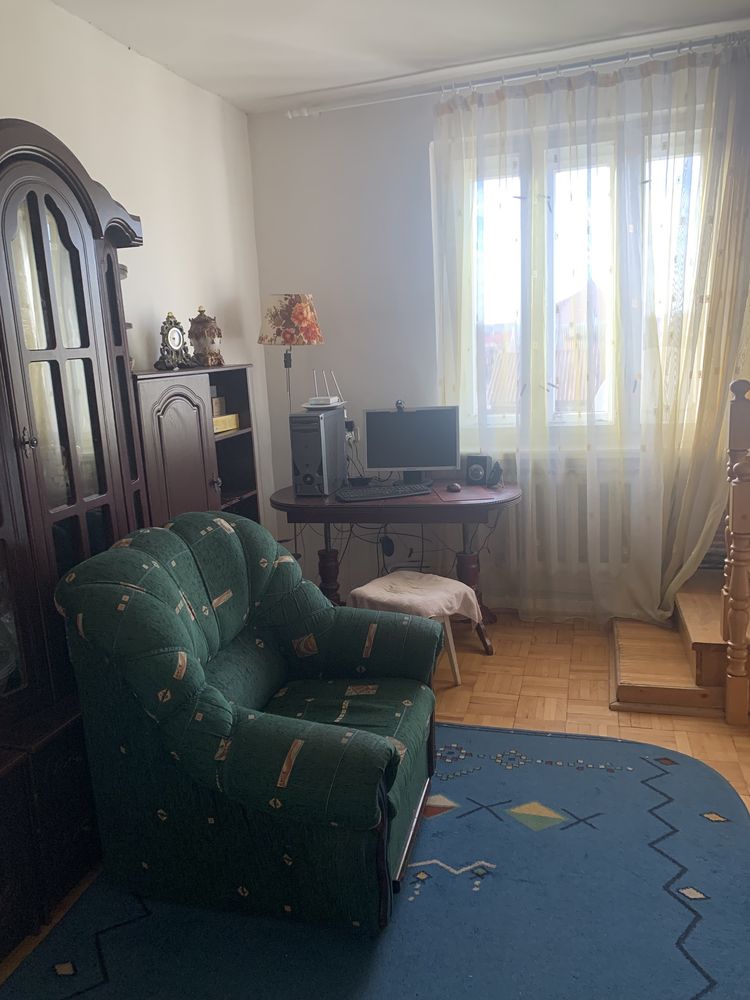 Продаж будинку в мкр. Підлипники, придатного для декількох сімей.