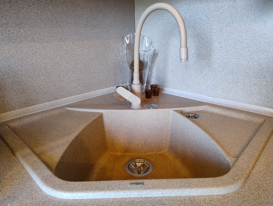 Zlewozmywak granitowy plados plus nowa bateria