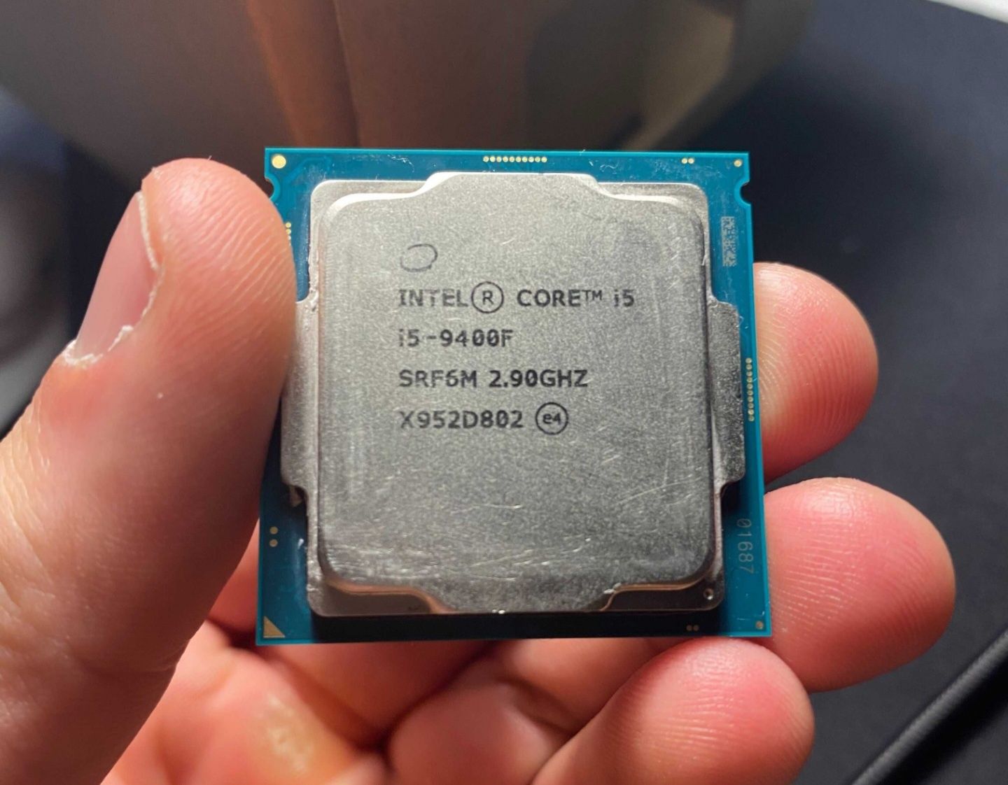 Processador Intel® Core™ i5-9400F
cache de 9 M, até 4,10 GHz