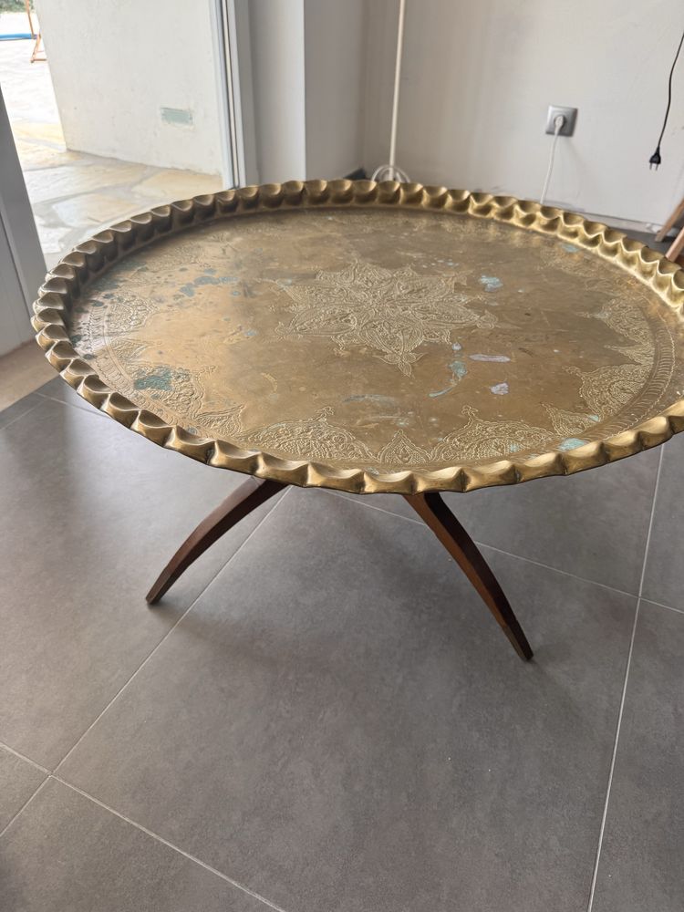 Mesa de Apoio Vintage Oriental