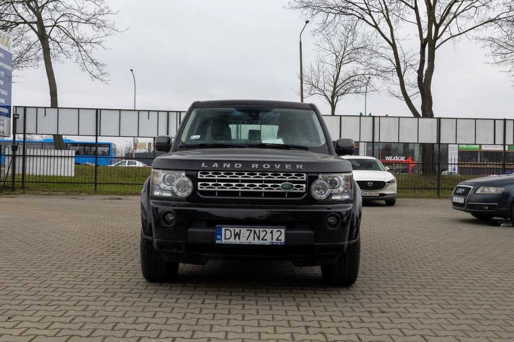 Land Rover Discovery Auto LAND ROVER DISCOVERY IV 3.0 V6 SD HSE o mocy 155 KW 7 miejscowy