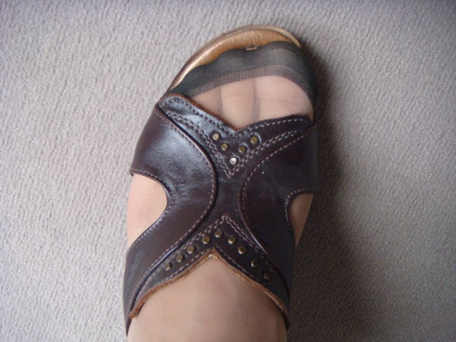brązowe klapki / sandały na koturnie / buty nr 38