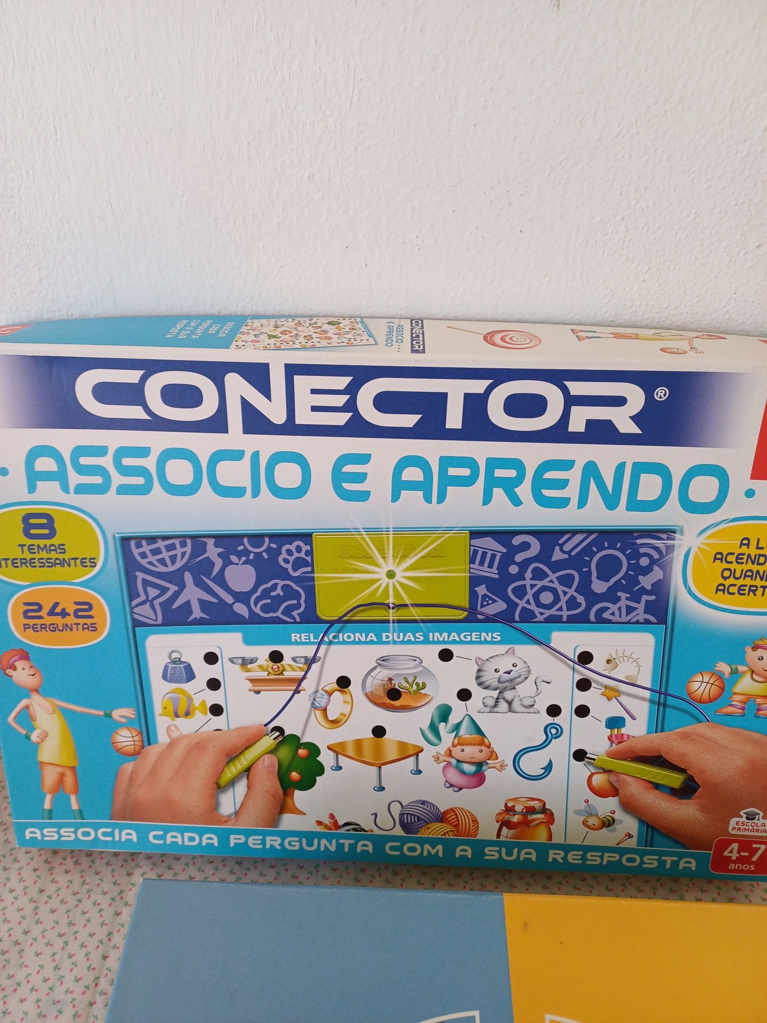 Jogo novo. Conector apenas 5 euros.